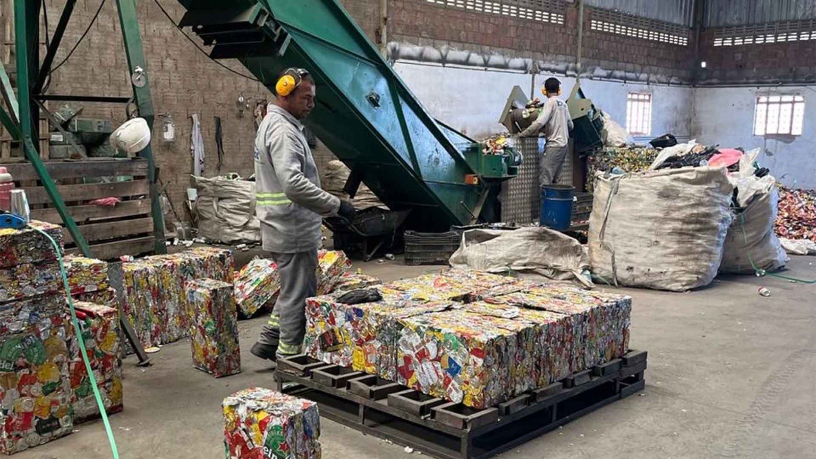 Empresa de Reciclagem de Metais Transforme sucata em lucro